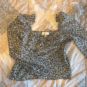 Topshop Black and White Floral Puff-Sleeve Blouse